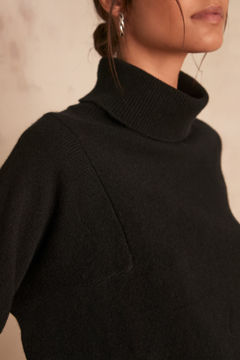 Picture of BASTIAN BLACK RESPONSIBLE WOOL JUMPER